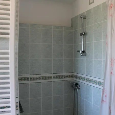 Borgo Piazza-2